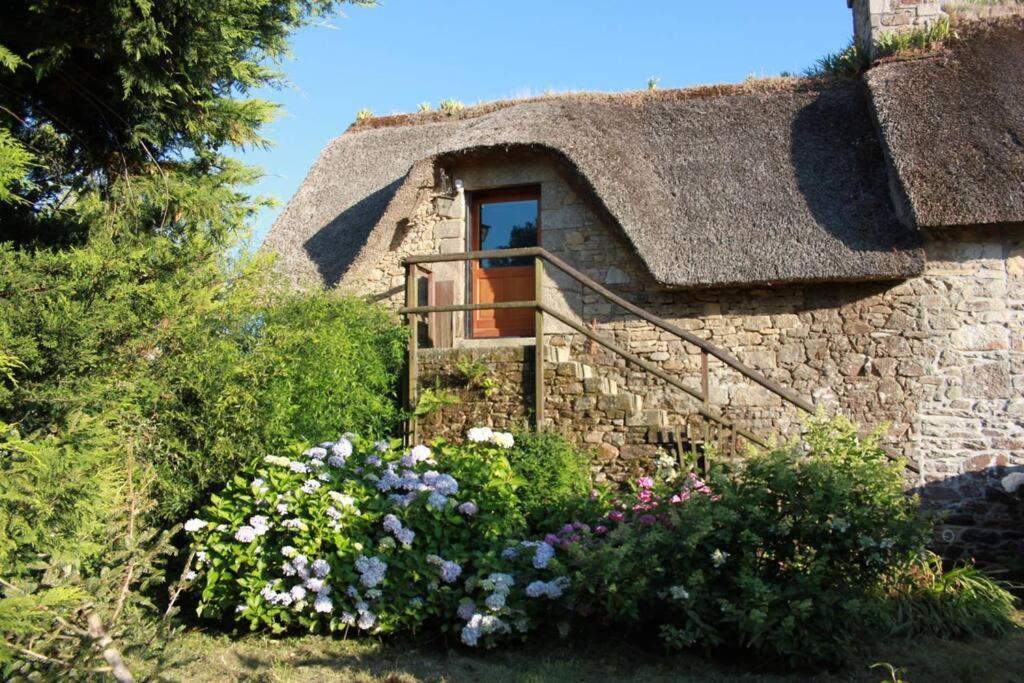 Studio Dans Une Chaumiere De Caractere Baud Exterior foto